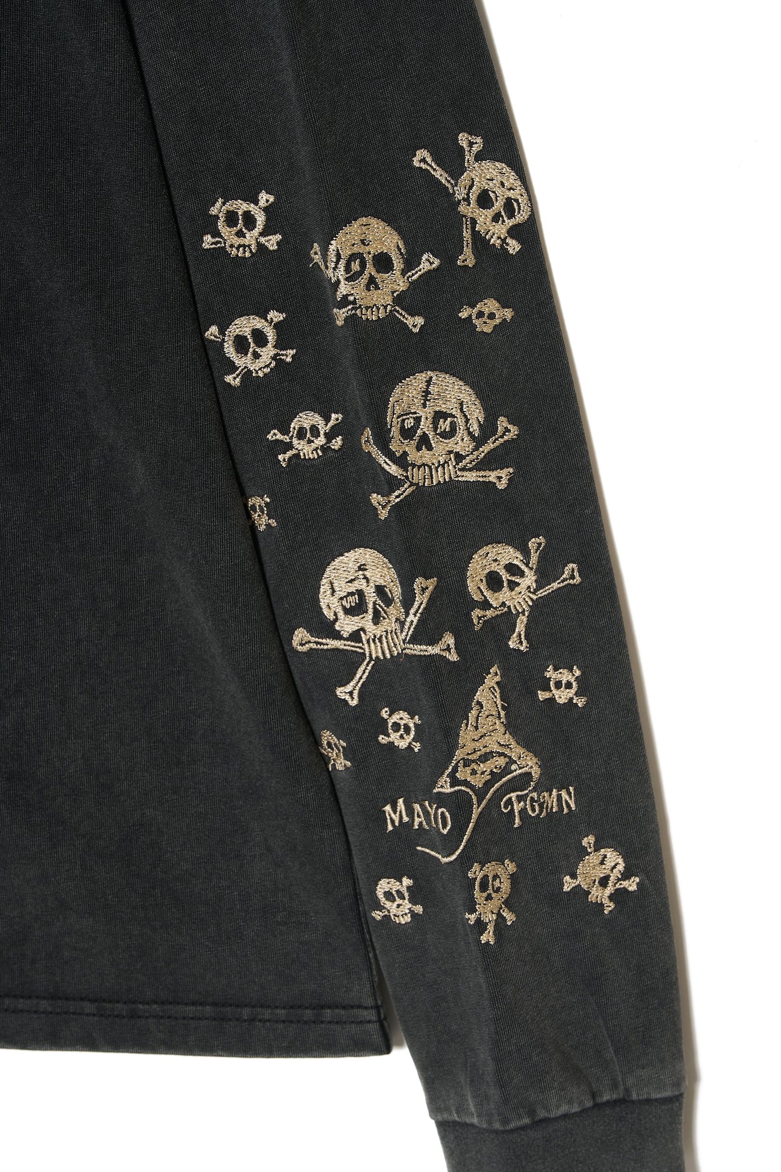 スケルトンズ 刺繍ロンT / A SKELETON IN THE CLOSET EMBROIDERY LONG SLEEVE TEE  / ブラック [26MY-SLT002]
