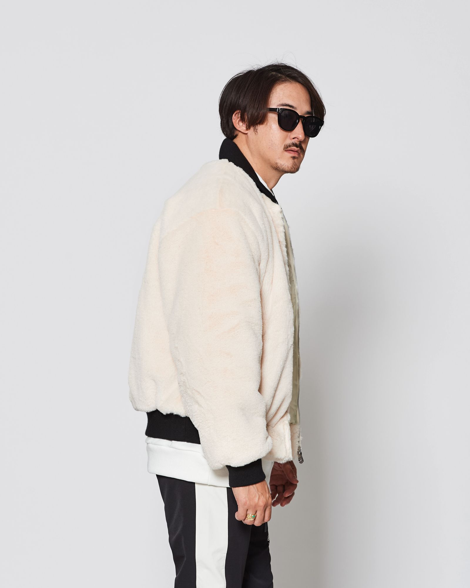 ☆先行予約販売2025年11月中旬～12月中旬頃入荷予定☆ ACANTHUS × muta MARINE / muta Faux Fur Bomber Jacket  / ファーボンバージャケット / WHITE 【MA2530】