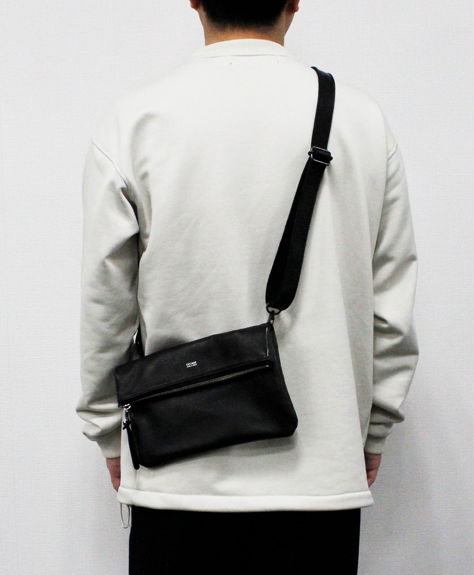 オイルドカウレザー・2wayミニクラッチショルダー / ブラック / Oiled Cow Leather 2way Mini Clutch Shoulder  / Black【DCD-01144】