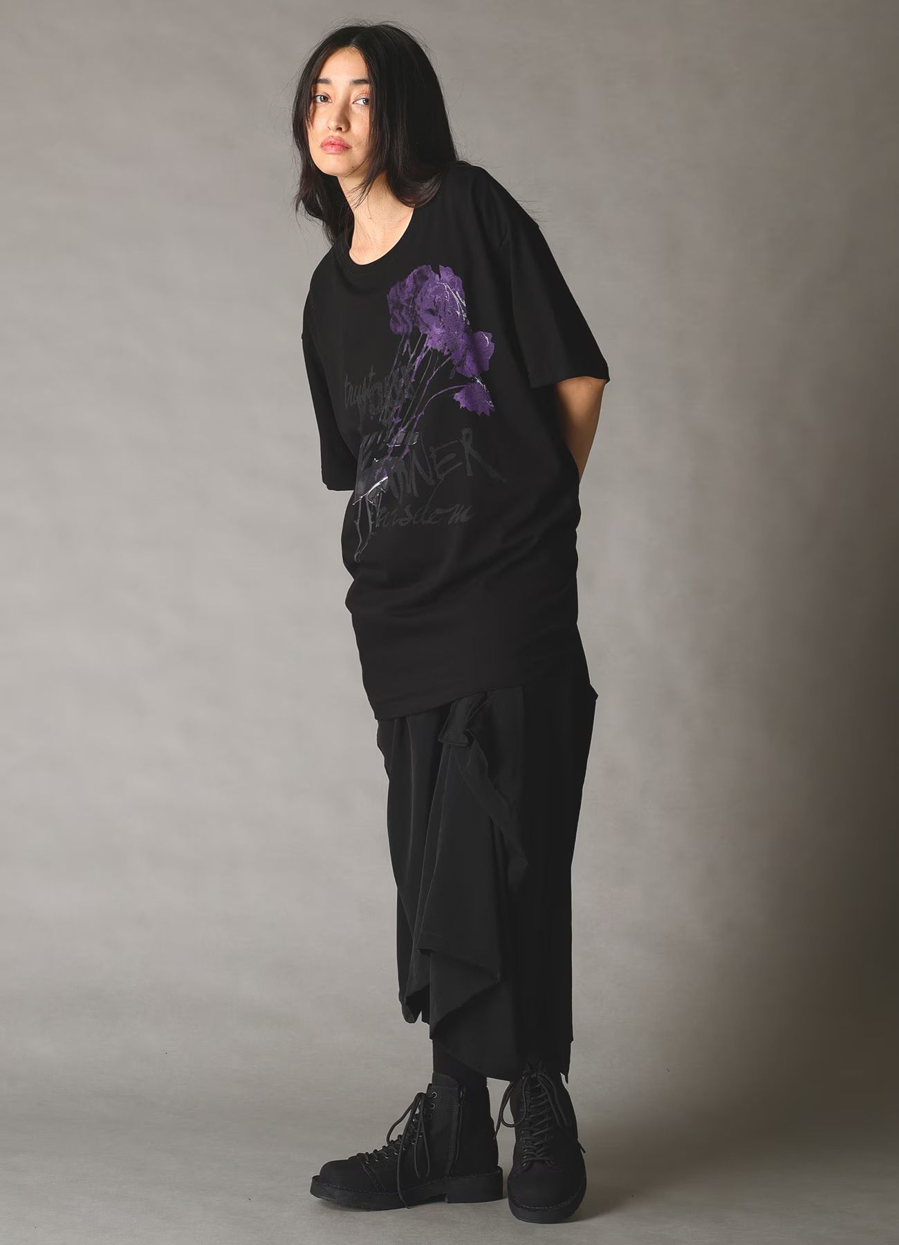 JERSEY ROSE AND HANDS T-SHIRT / BLACK [GK-T78-070-2]