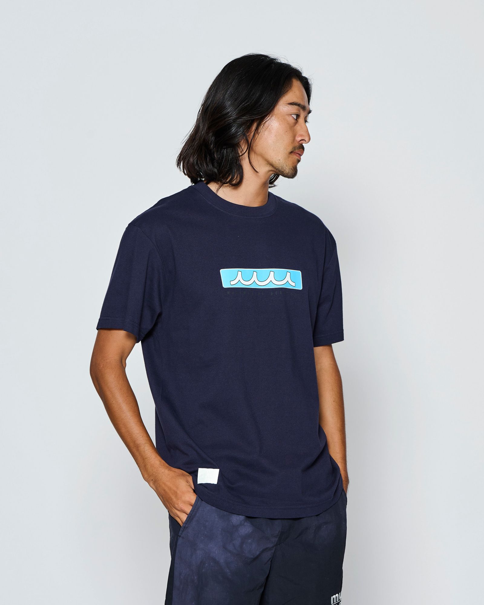 ☆先行予約☆muta MARINE × ACANTHUS  / ボックスロゴTシャツ /  Box Logo Tee / NAVY【MA2716】