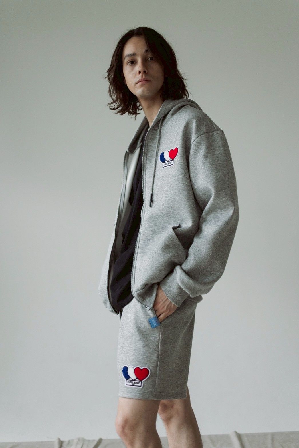 MAISON HONORE PARIS - 3ハートパッチダンボールジップパーカー