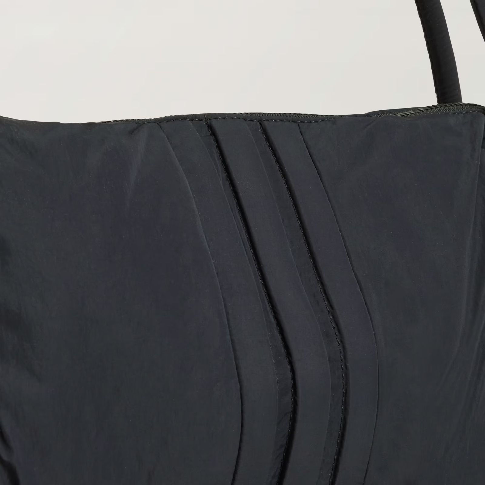 ハンドバッグ / Y-3 PADDED HANDBAG  [JV9669-ACCA25]