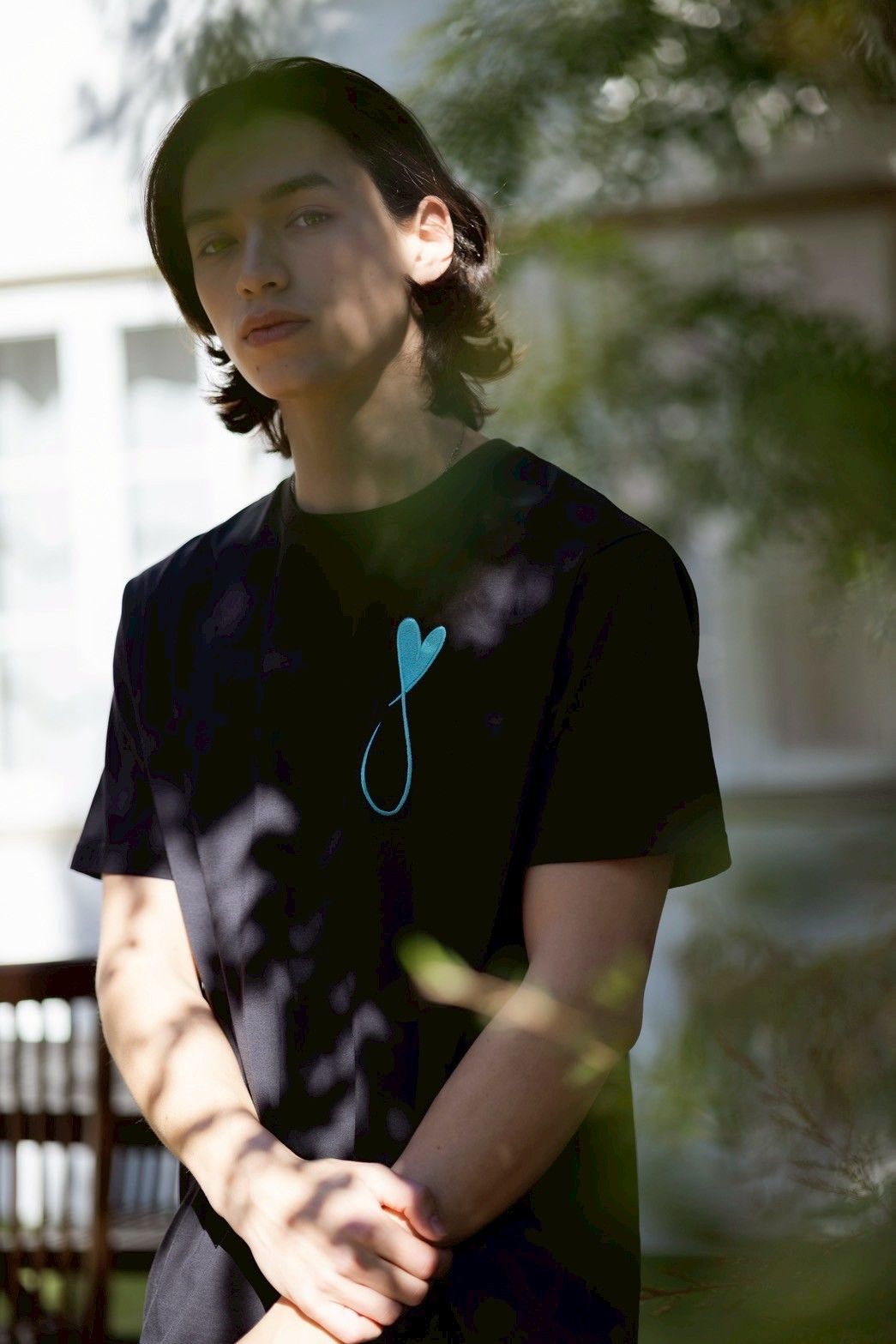 Tシャツ / Tiphanie Big Logo / BLACK x BLUE