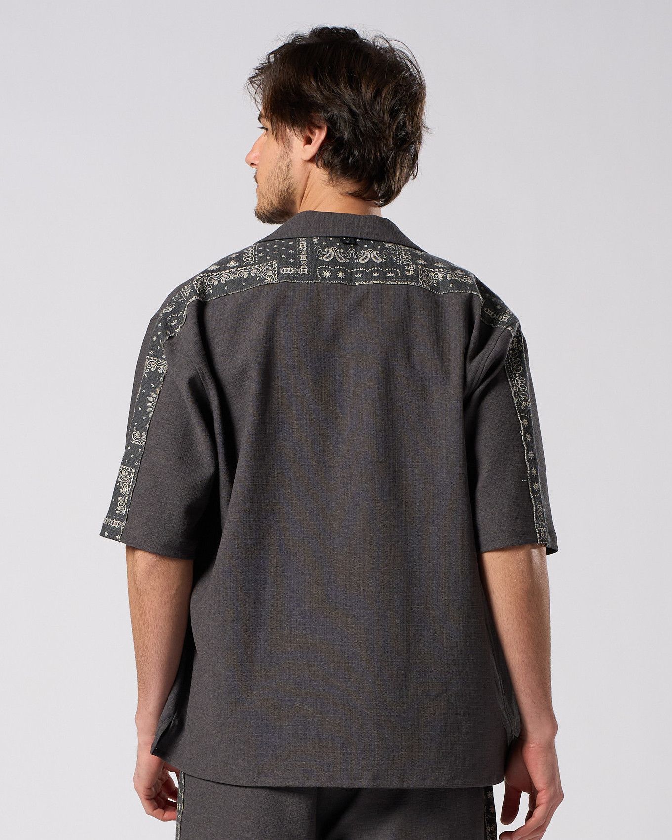 ☆先行予約☆ バンダナプリントパネルオープンカラーシャツ /  bandana print panel open shirt / CHARCOAL[4401 pe48i]