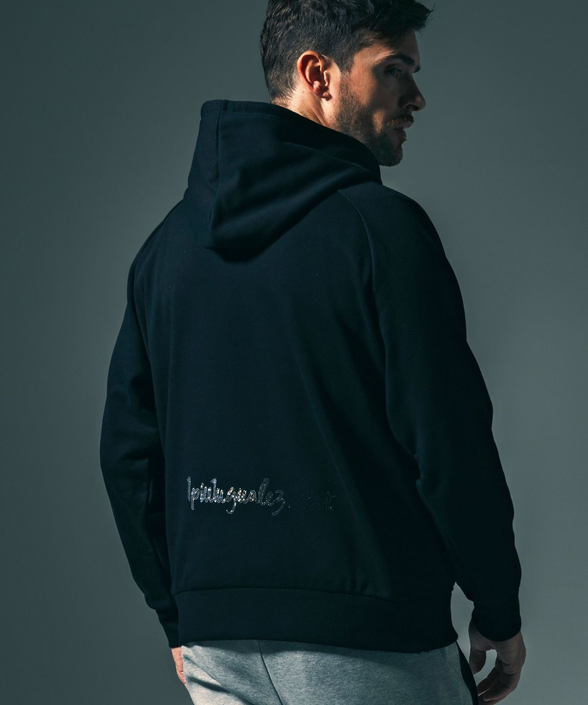 1PIU1UGUALE3 RELAX × Mark Gonzales / グラデーションラインストーンフーディー / パーカー / ブラック【UST-26015】