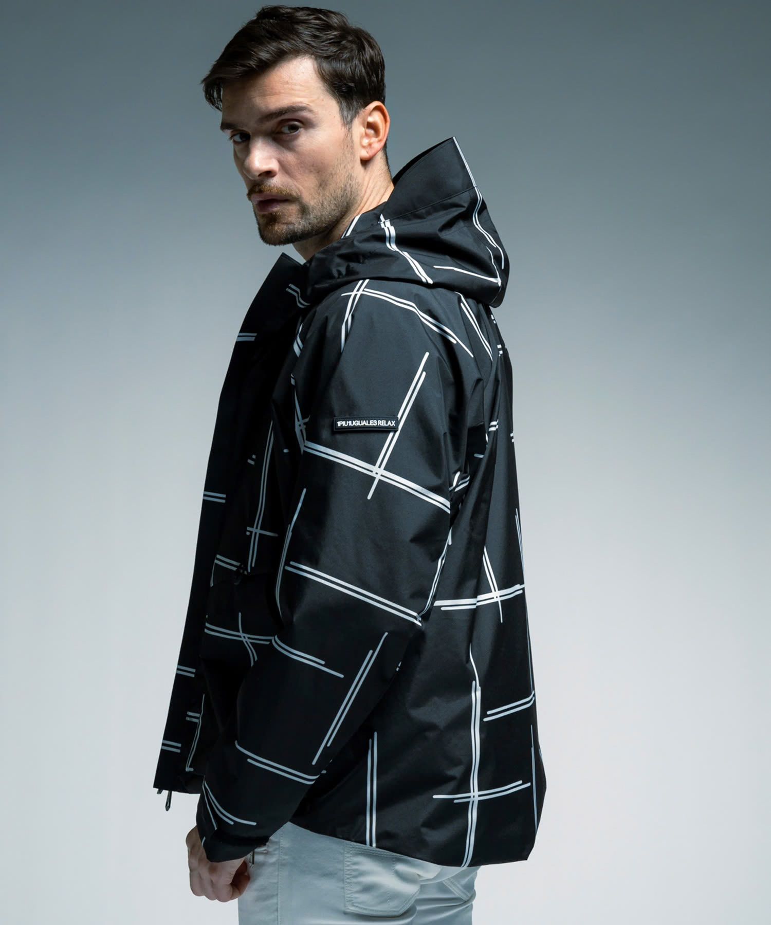 ☆先行予約☆1PIU1UGUALE3 RELAX × +phenix / トランスフォームマウンテンパーカー WINDSTOPPER プロダクト by GORE-TEX LABS /ウィンドストッパー / ゴアテックス  / ブラック×ホワイト 【USO-26130】