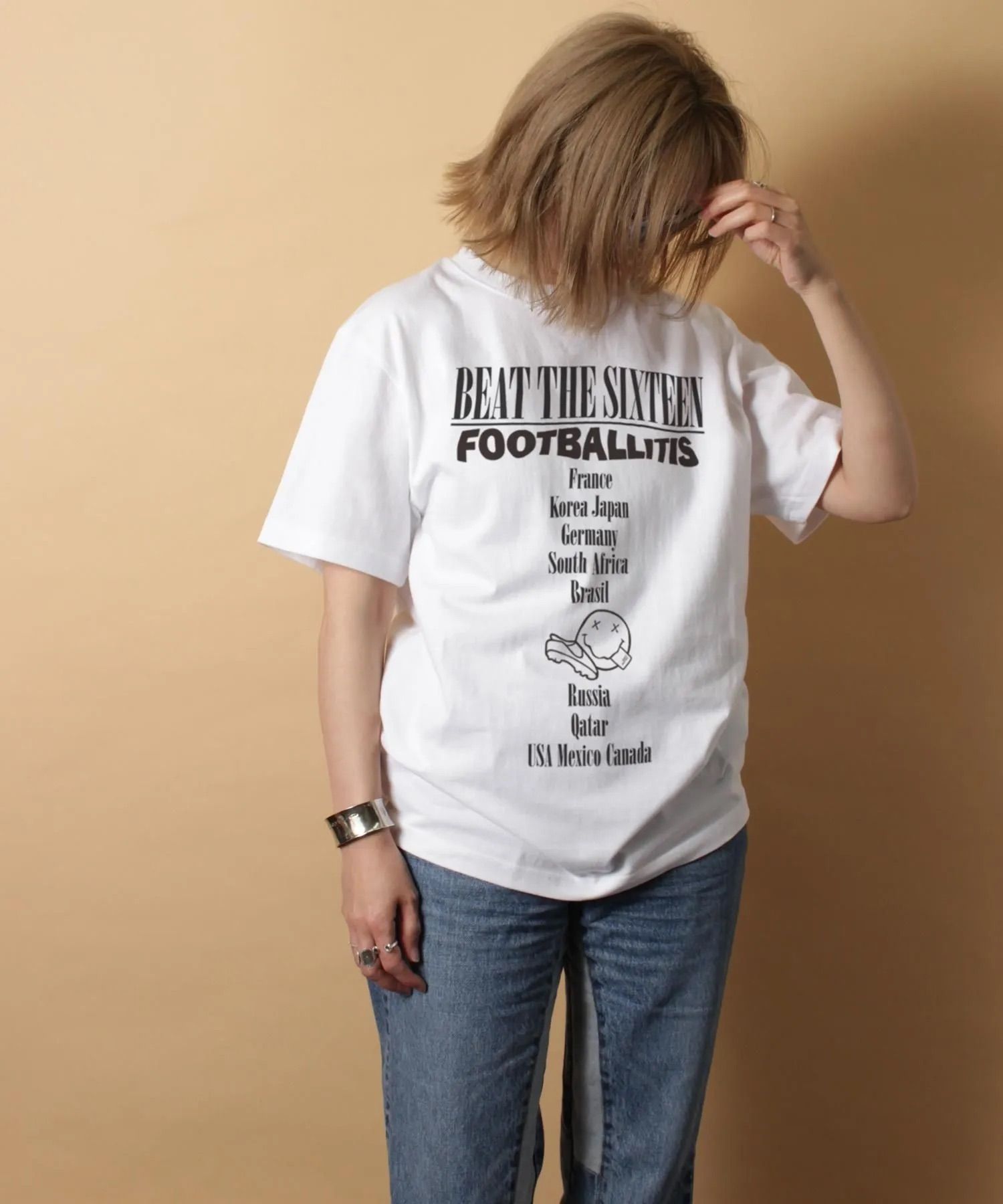 【FOOTBALLITIS】[SMILEY] Tシャツ / WHITE [261321NV]