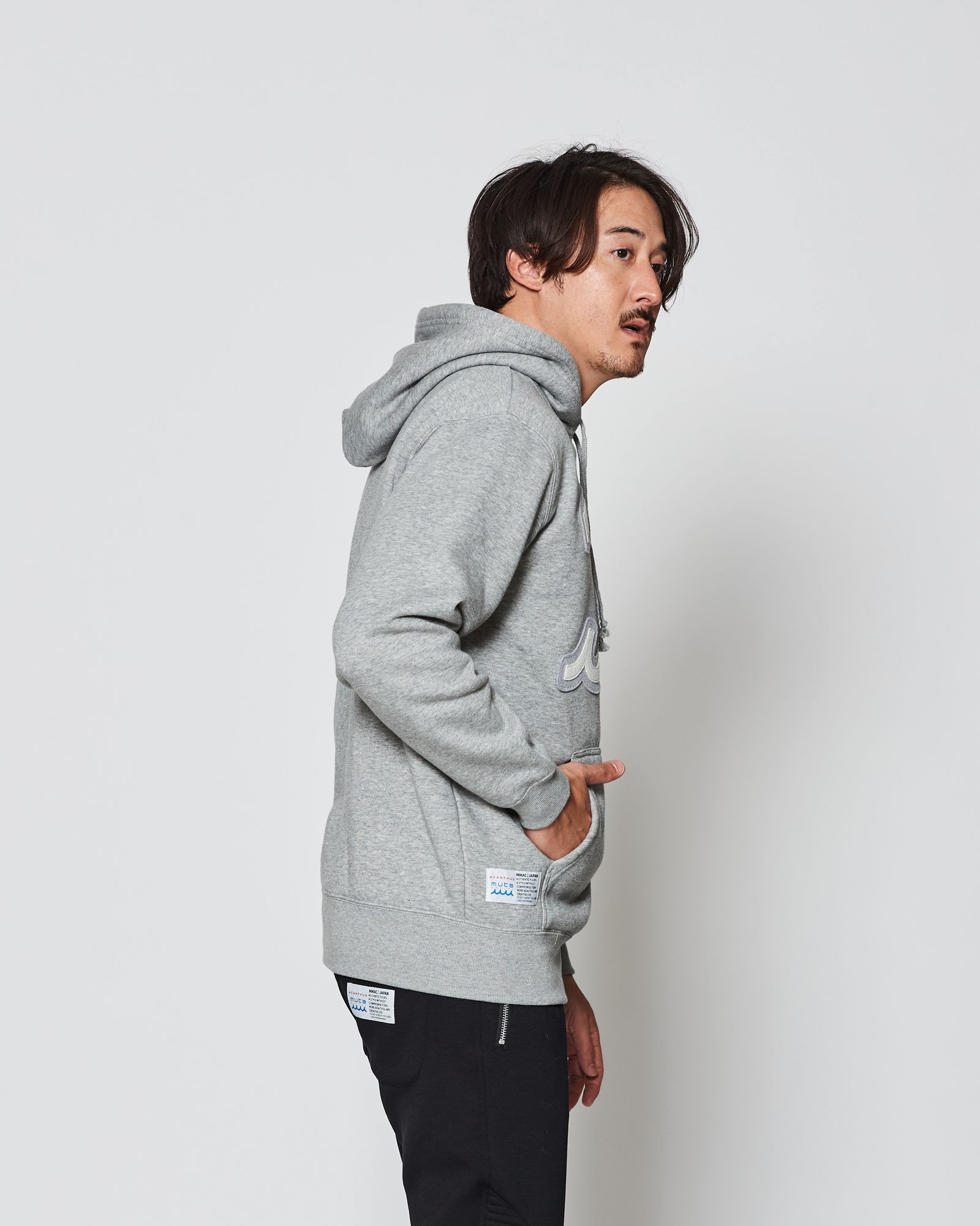 ACANTHUS × muta MARINE / muta Big Embroidered Patch Hooded Sweatshirts / パーカー / GRAY 【MA2536】