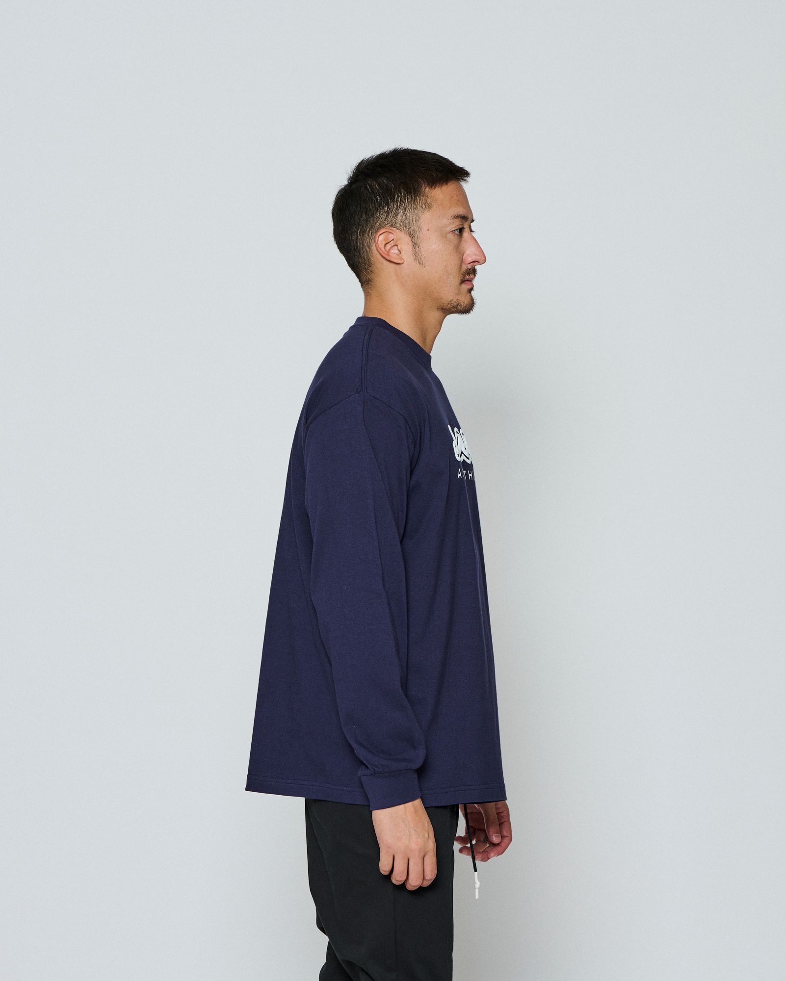 ☆先行予約☆ muta MARINE × ACANTHUS / スイートエクストラロゴロングスリーブTEE / Sweet Extra Logo L/S Tee / NAVY 【MA2698】