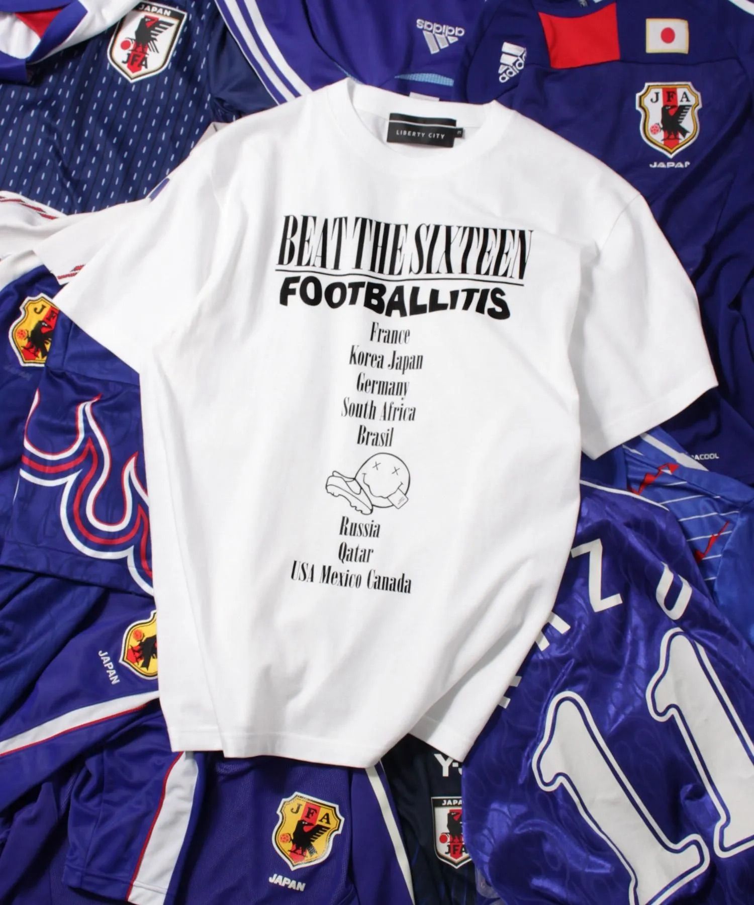 【FOOTBALLITIS】[SMILEY] Tシャツ / WHITE [261321NV]
