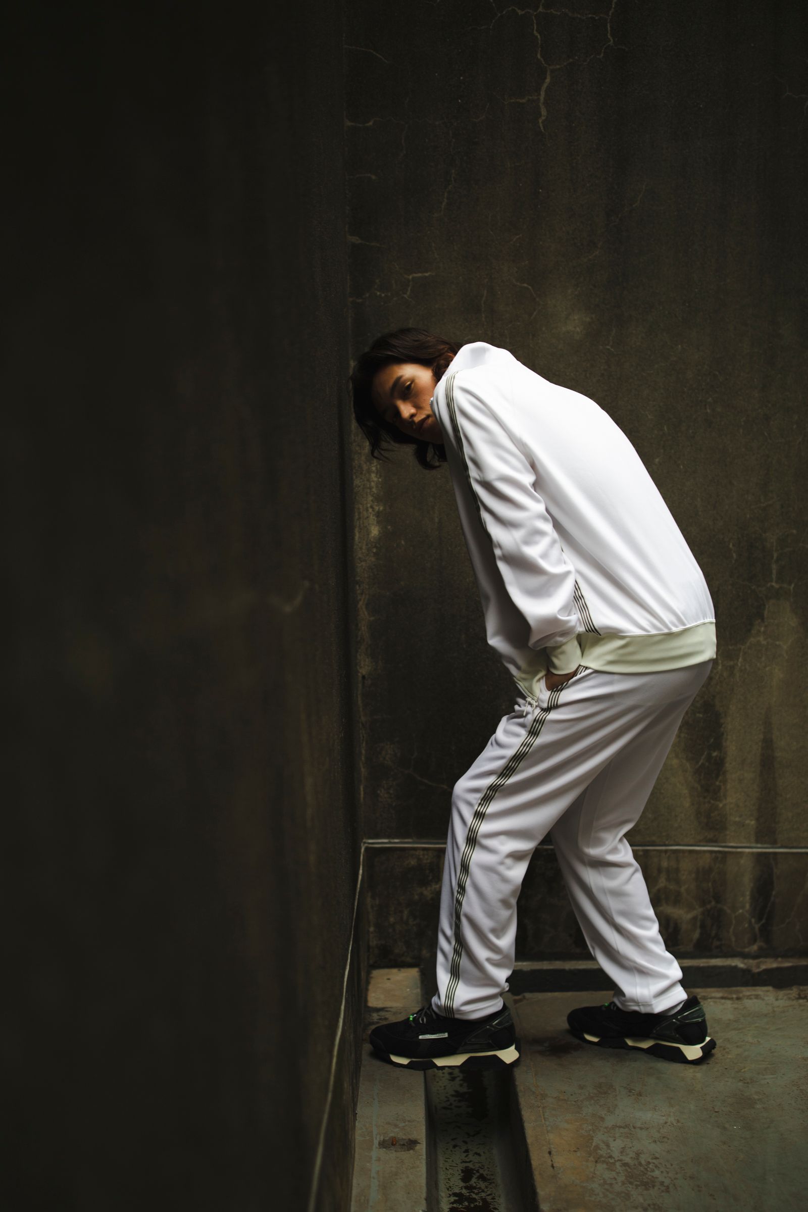 サイドラインジャージパンツ / Tiphanie - Side Line Pants / WHITE × RED