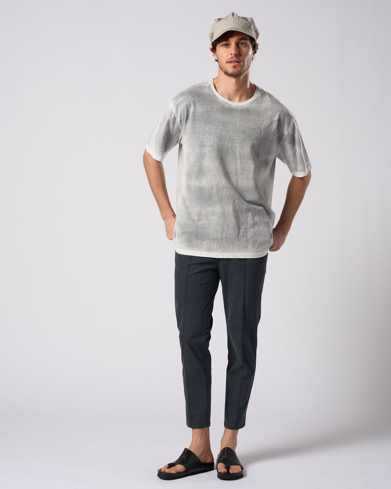 ☆先行予約☆ スプレー加工カットソー /  back-spray dye S/S / FADE SUMI [7135 cj75i]