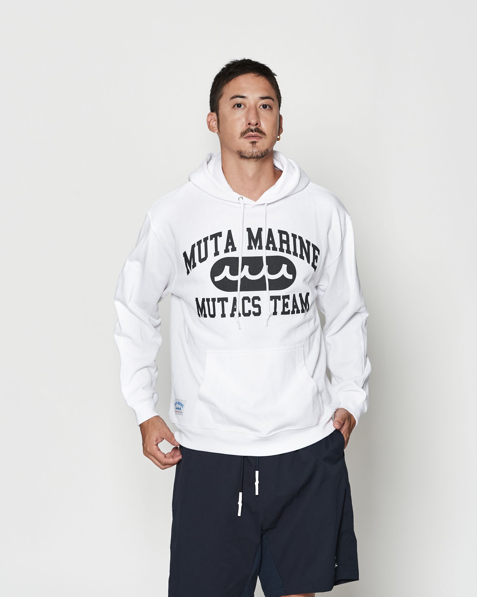 ☆先行予約☆muta MARINE × ACANTHUS  / カレッジロゴ スウェットジップフーディー / パーカー / College Logo Hooded Sweatshirt / WHITE【MA2609】