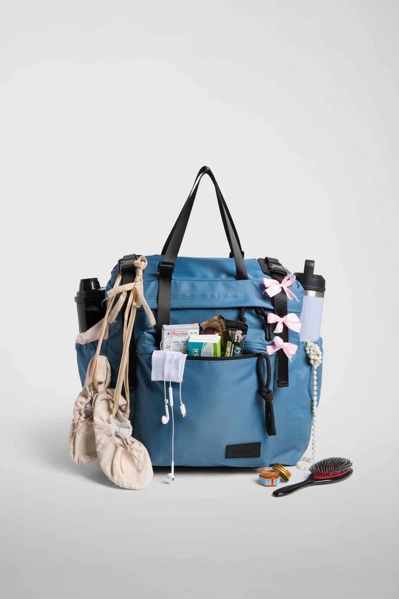 リュック バックパック ハンド ショルダー バッグ 2WAY / イースト+ウェスト リサイクルナイロン 防水 / Lサイズ / ライトブルー [ZAEWRL017 BLU CIARO]