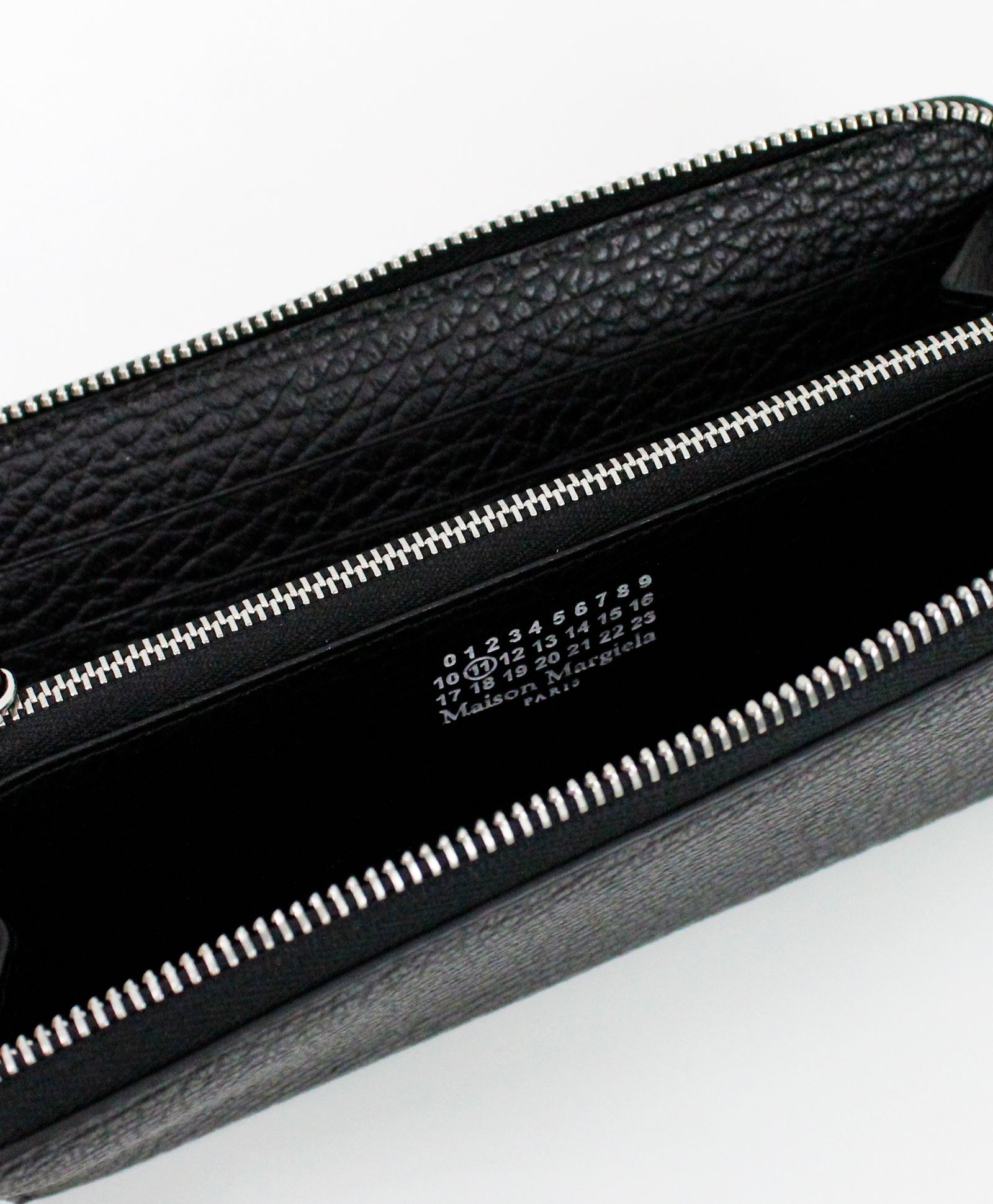 ロングウォレット / ブラック 【S56UI0110/P4455】