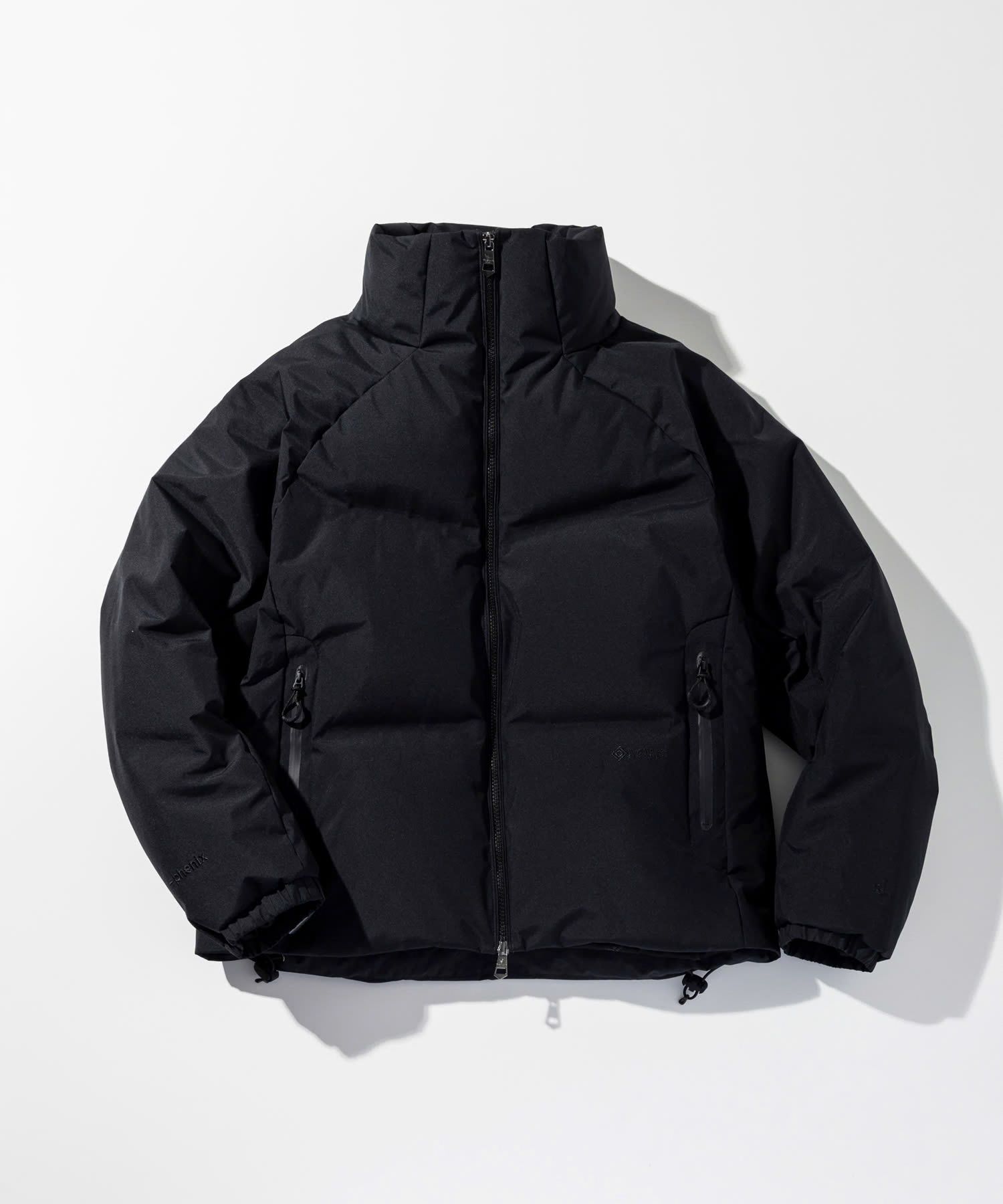 ☆先行予約☆1PIU1UGUALE3 RELAX × +phenix / スタンドカラーショートダウンジャケット WINDSTOPPER プロダクト by GORE-TEX LABS / ウィンドストッパー / ゴアテックス  / ブラック【USO-26132】