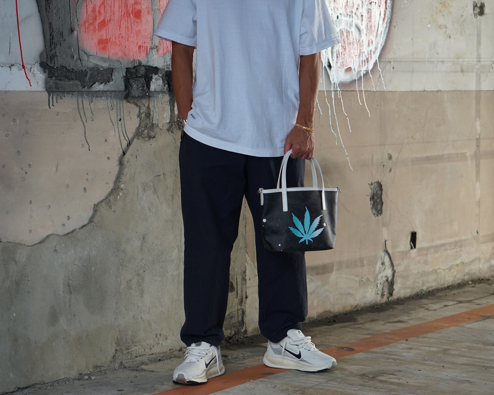 ☆予約商品☆GENTIL BANDIT 14th Anniv. Ltd トートバッグPM / ブラックカモ×ホワイト（リーフ） [GBLP14-PM-BWR]