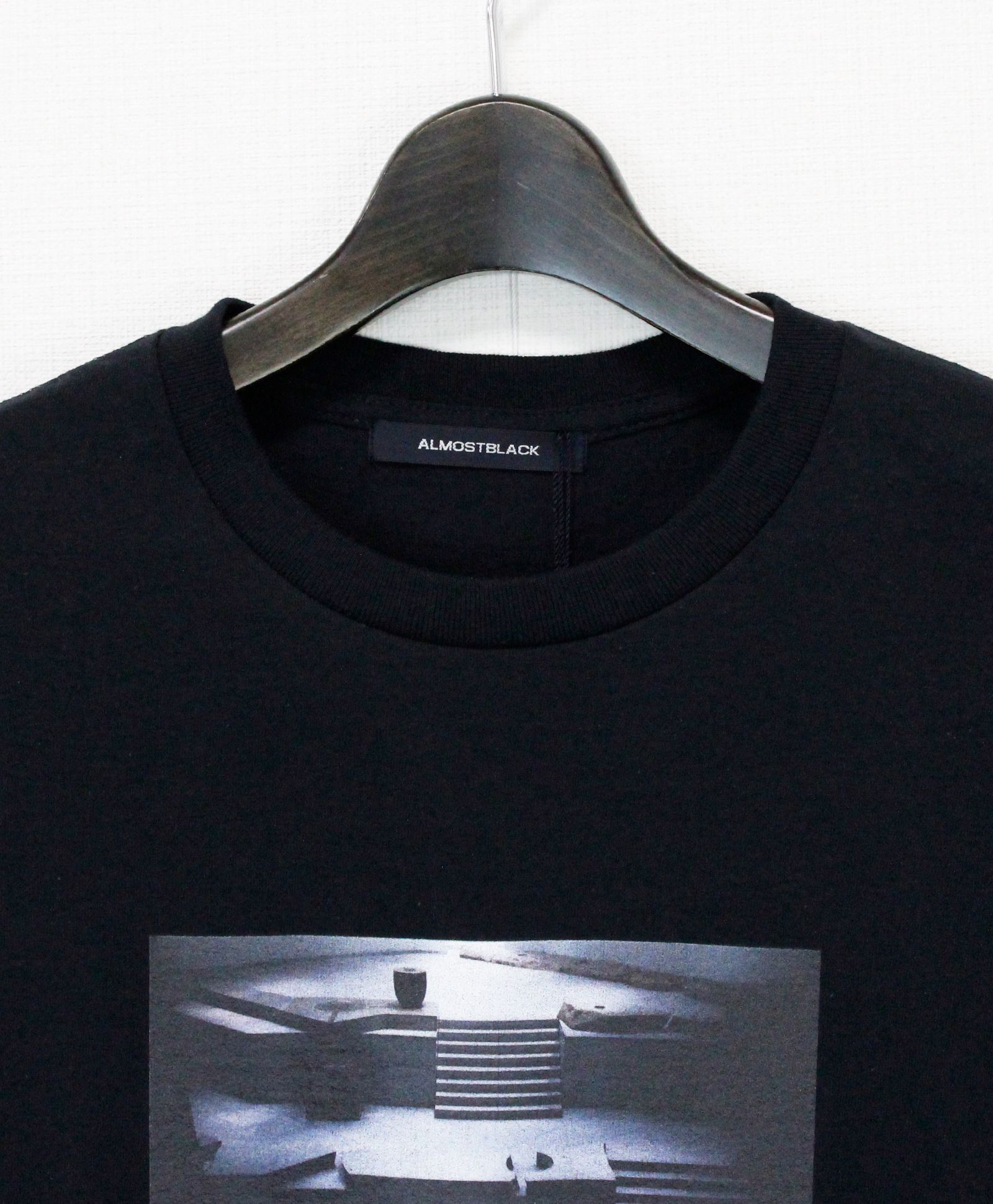 クルーネック プリントTシャツ / CREW NECK PRINT T  / BLACK [IN-CS06]
