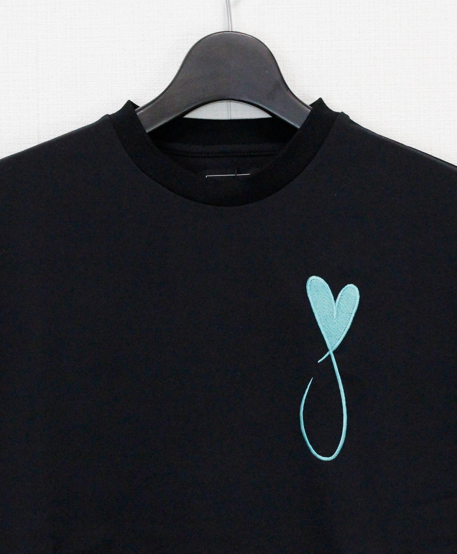 ロングスリーブTシャツ / Tiphanie Big Logo / BLACK x BLUE