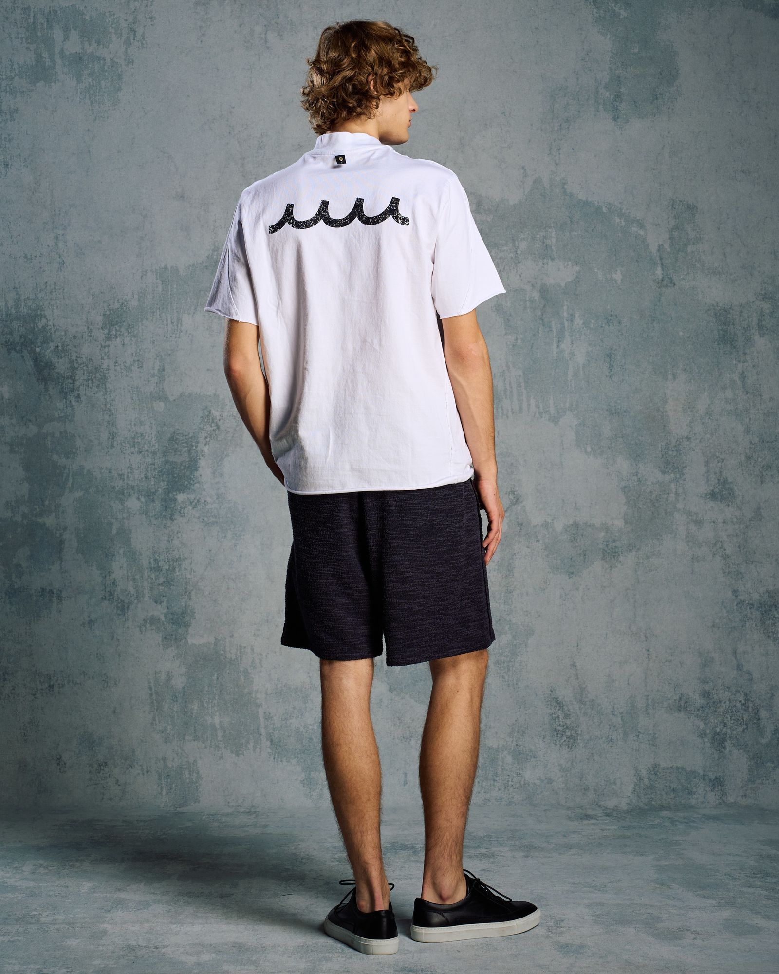 ☆先行予約☆ muta × wjk  / カットオフ モックネックシャツ / cut-off mock S/S(printed) / WHITE [704 mw03i]