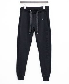 EMBOSSED LOGO JOGGER PANTS / エンボスロゴ ジョガーパンツ / ブラック【USB-26083】