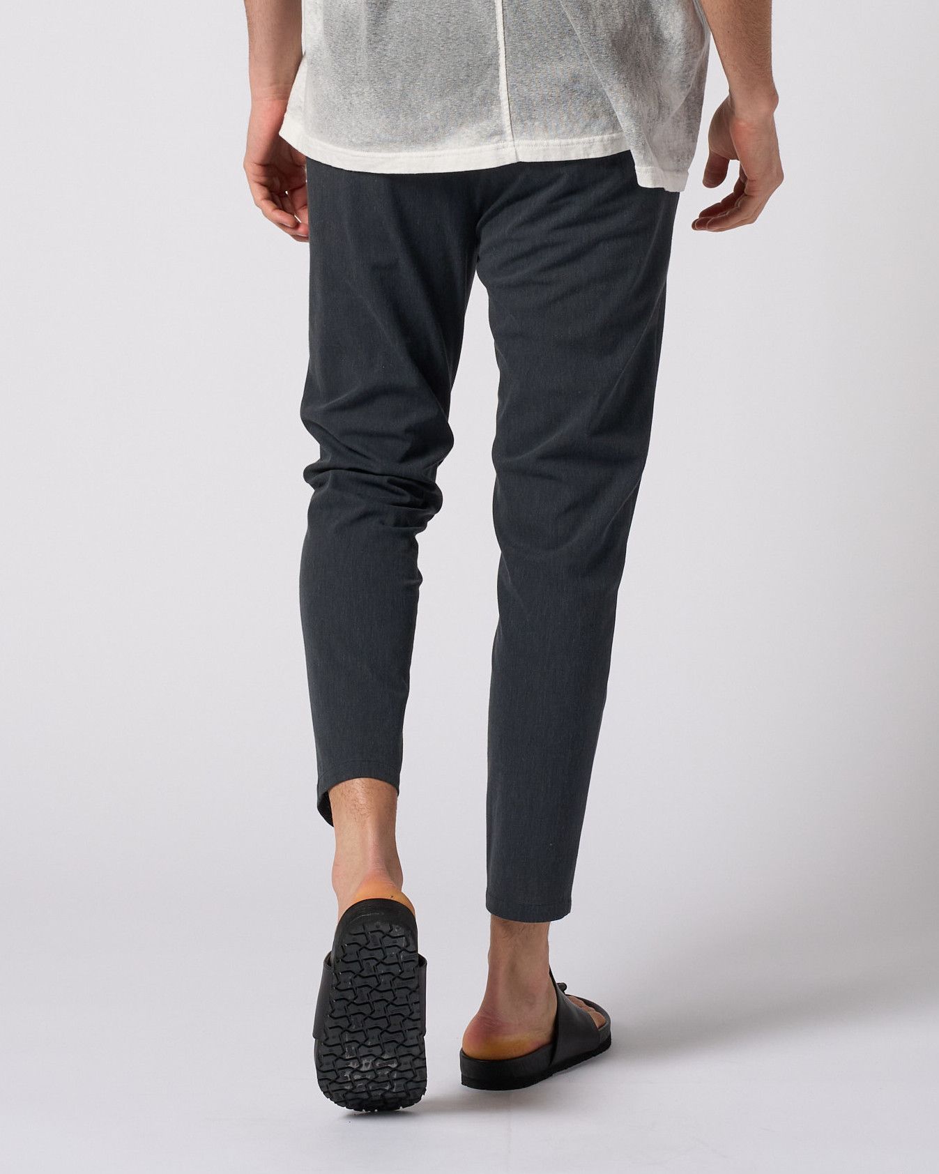 ☆先行予約☆ muta × wjk  / ピンタック イージースラックス / smart pin-tuck slacks  / CHARCOAL [501 mw01i]