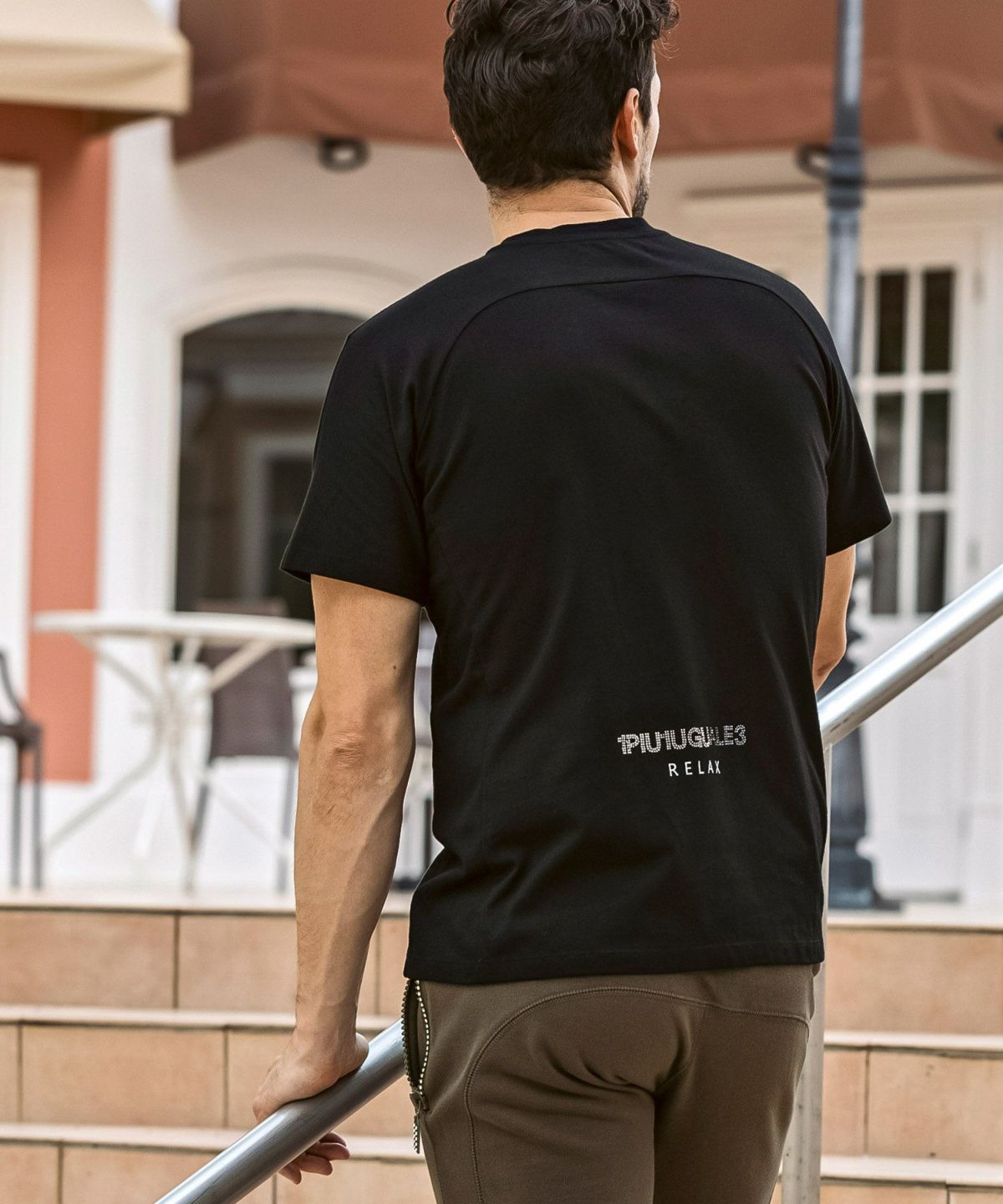 【ミッキーマウス】【ミッキーマウス】グラデーションラインストーン半袖Tシャツツ / ブラック【UST-25136】