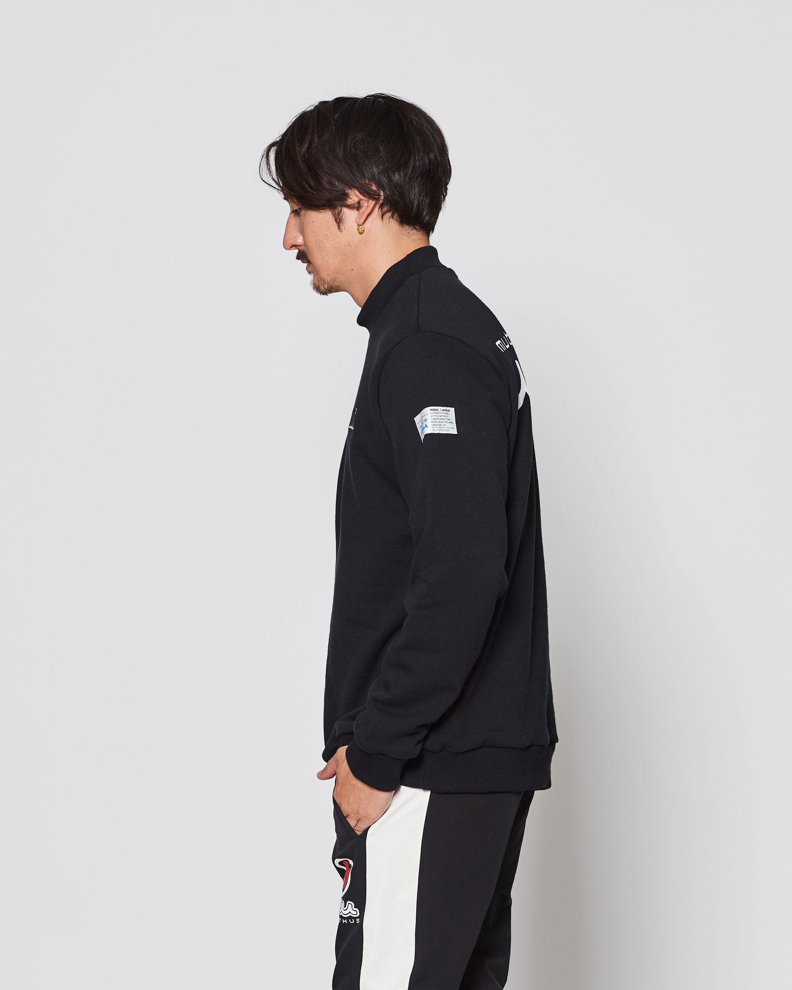 ☆先行予約販売2025年9月下旬～10月下旬頃入荷予定☆ ACANTHUS × muta MARINE / muta Mockneck Sweatshirts / スウェット / BLACK 【MA2535】