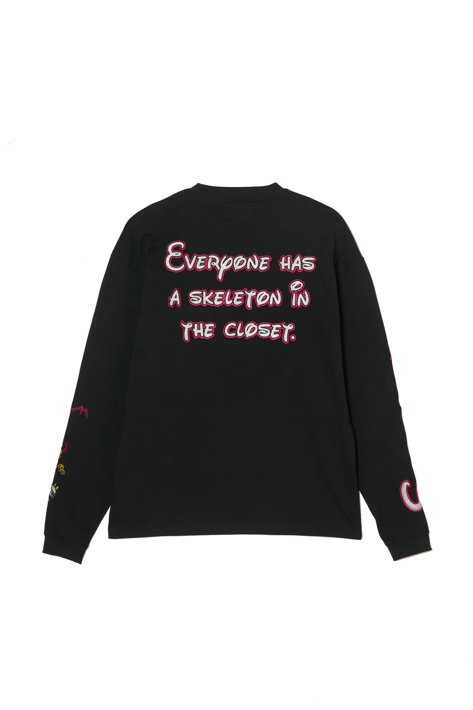 スケルトンズ 刺繍ロンT / A SKELETON IN THE CLOSET EMBROIDERY LONG SLEEVE TEE  / ブラック [26MY-SLT002]