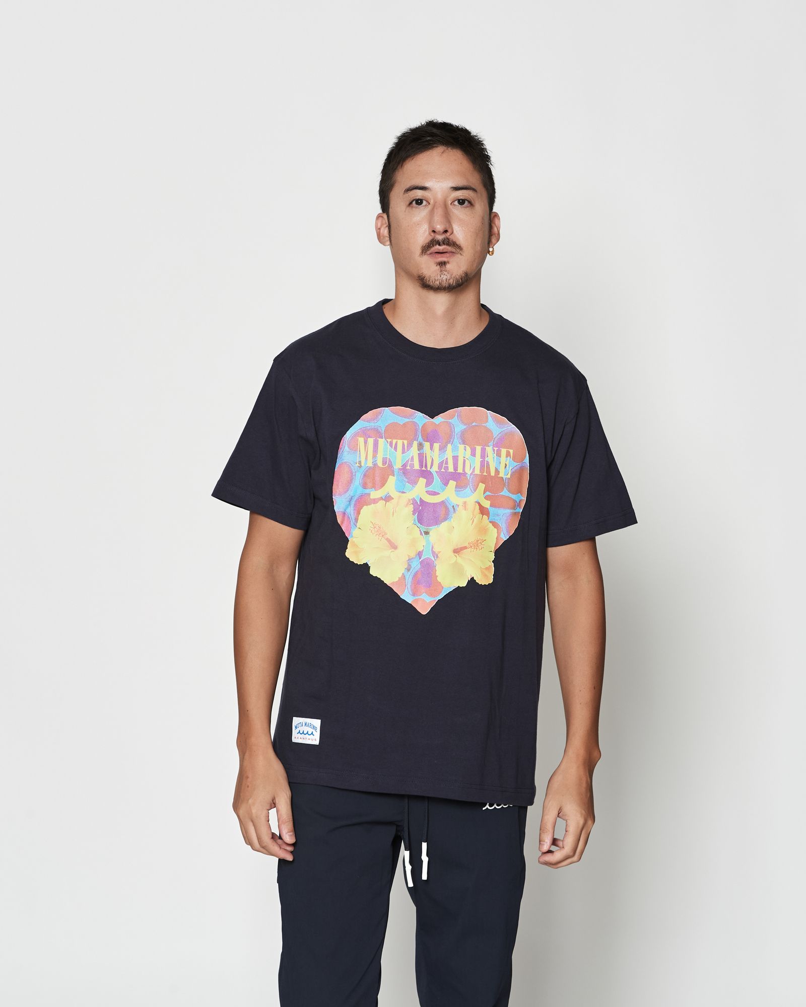☆先行予約☆muta MARINE × ACANTHUS  / ハートハイビスカスTシャツTシャツ / Heart Hibiscus Tee / NAVY【MA2616】