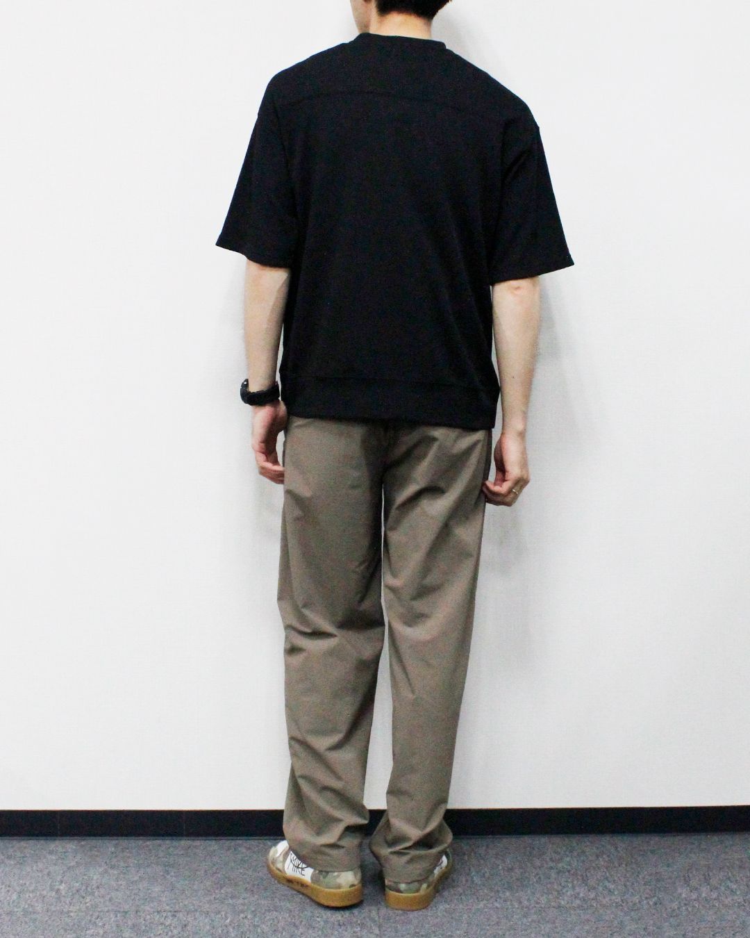 STYLE NO. 702