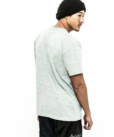 ACANTHUS×muta / アカンサス×ムータ / S/S クルーネックポケットTシャツ / グレー / S/S crew neck Tee