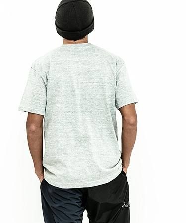 ACANTHUS×muta / アカンサス×ムータ / S/S クルーネックポケットTシャツ / グレー / S/S crew neck Tee