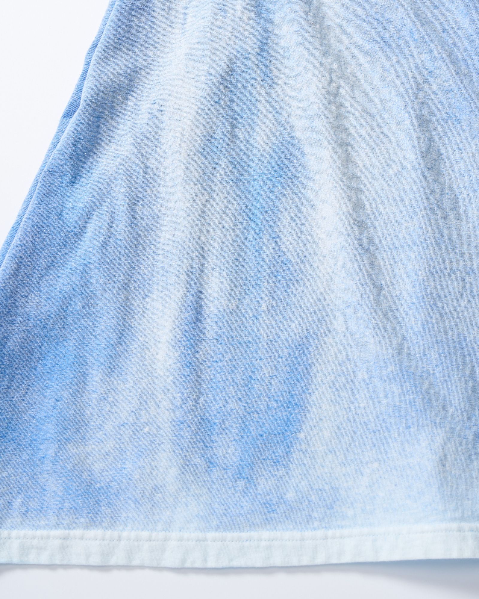 ☆先行予約☆ スプレー加工カットソー /  back-spray dye S/S / FADE BLUE [7135 cj75i]