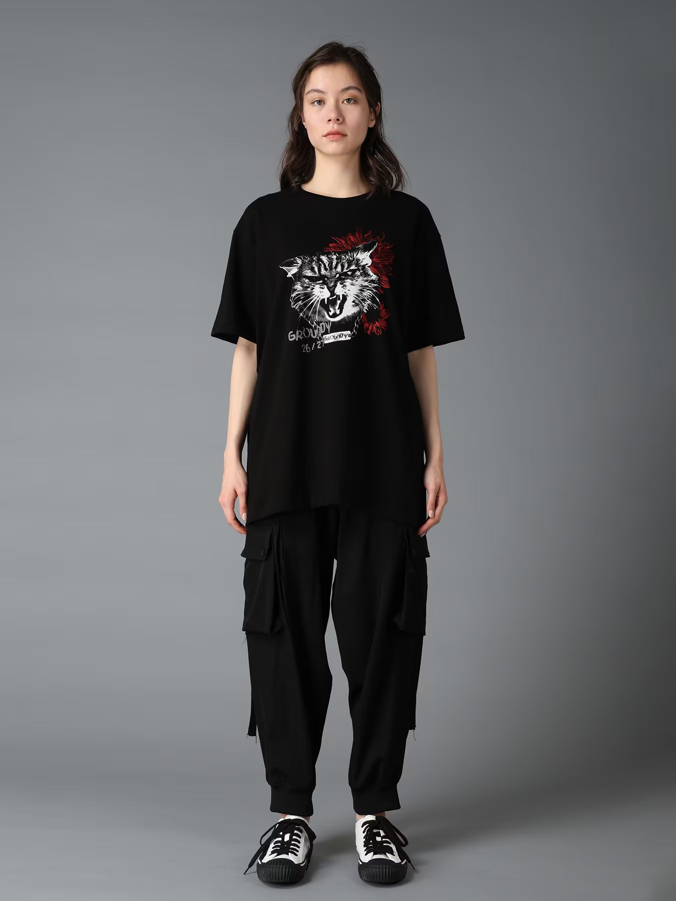 JERSEY CAT AND RED SUNFLOWER T-SHIRT / BLACK [GW-T77-070-2]