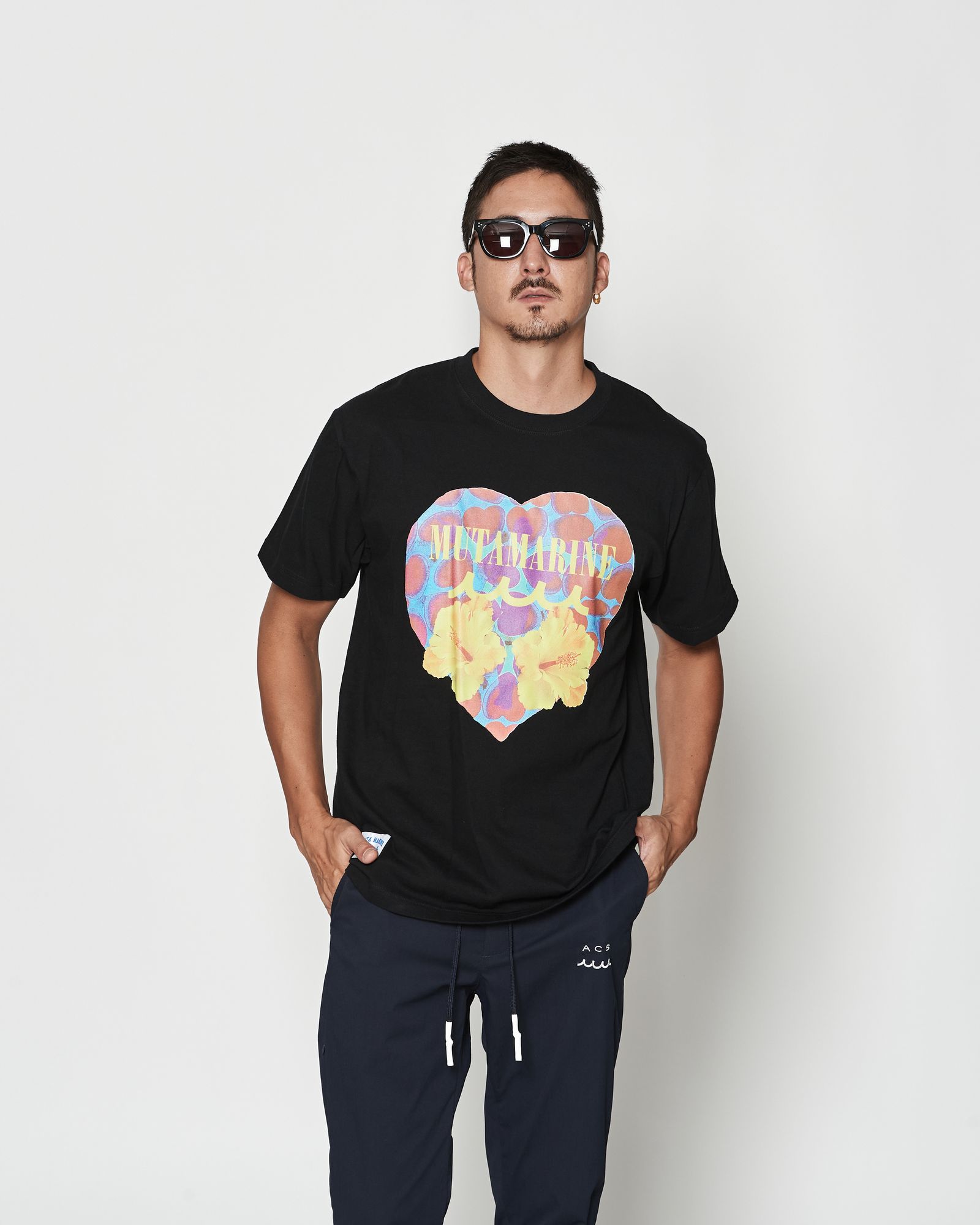 ☆先行予約☆muta MARINE × ACANTHUS  / ハートハイビスカスTシャツTシャツ / Heart Hibiscus Tee / BLACK 【MA2616】