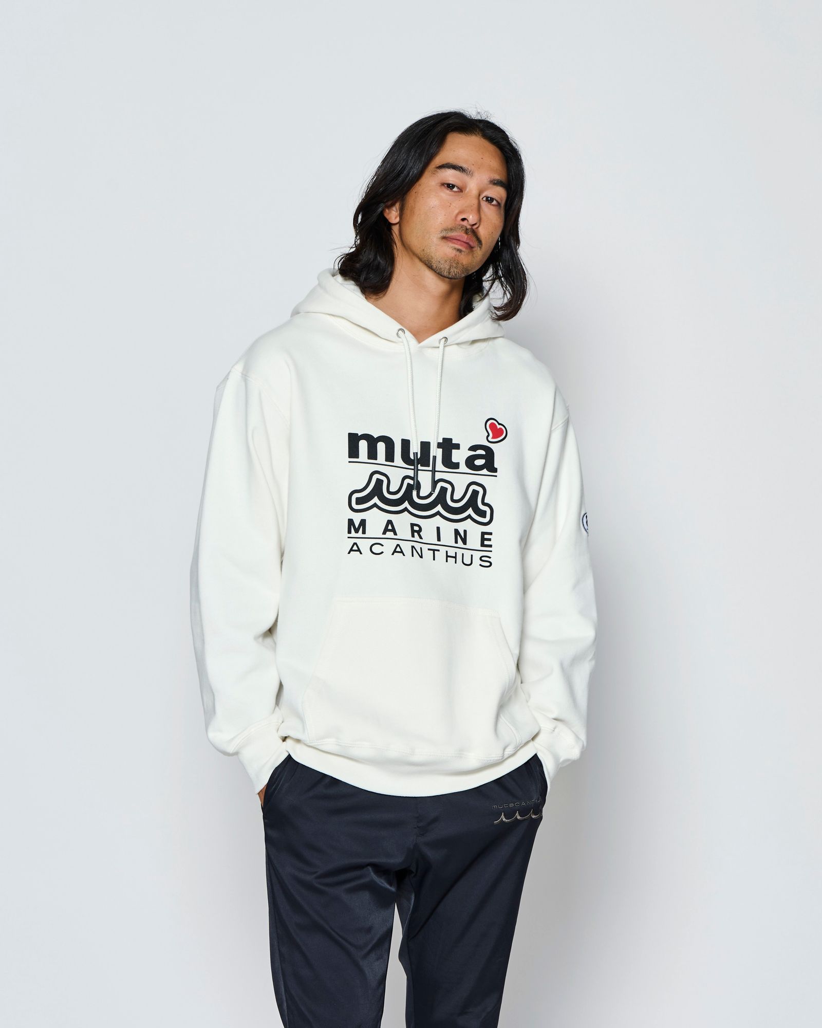 ☆先行予約☆muta MARINE × ACANTHUS  / Wネームロゴフーディー / プルオーバーパーカー /  W-name logo hoodie / WHITE【MA2726】