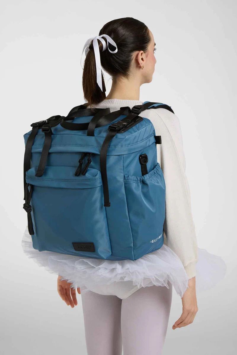 リュック バックパック ハンド ショルダー バッグ 2WAY / イースト+ウェスト リサイクルナイロン 防水 / Lサイズ / ライトブルー [ZAEWRL017 BLU CIARO]