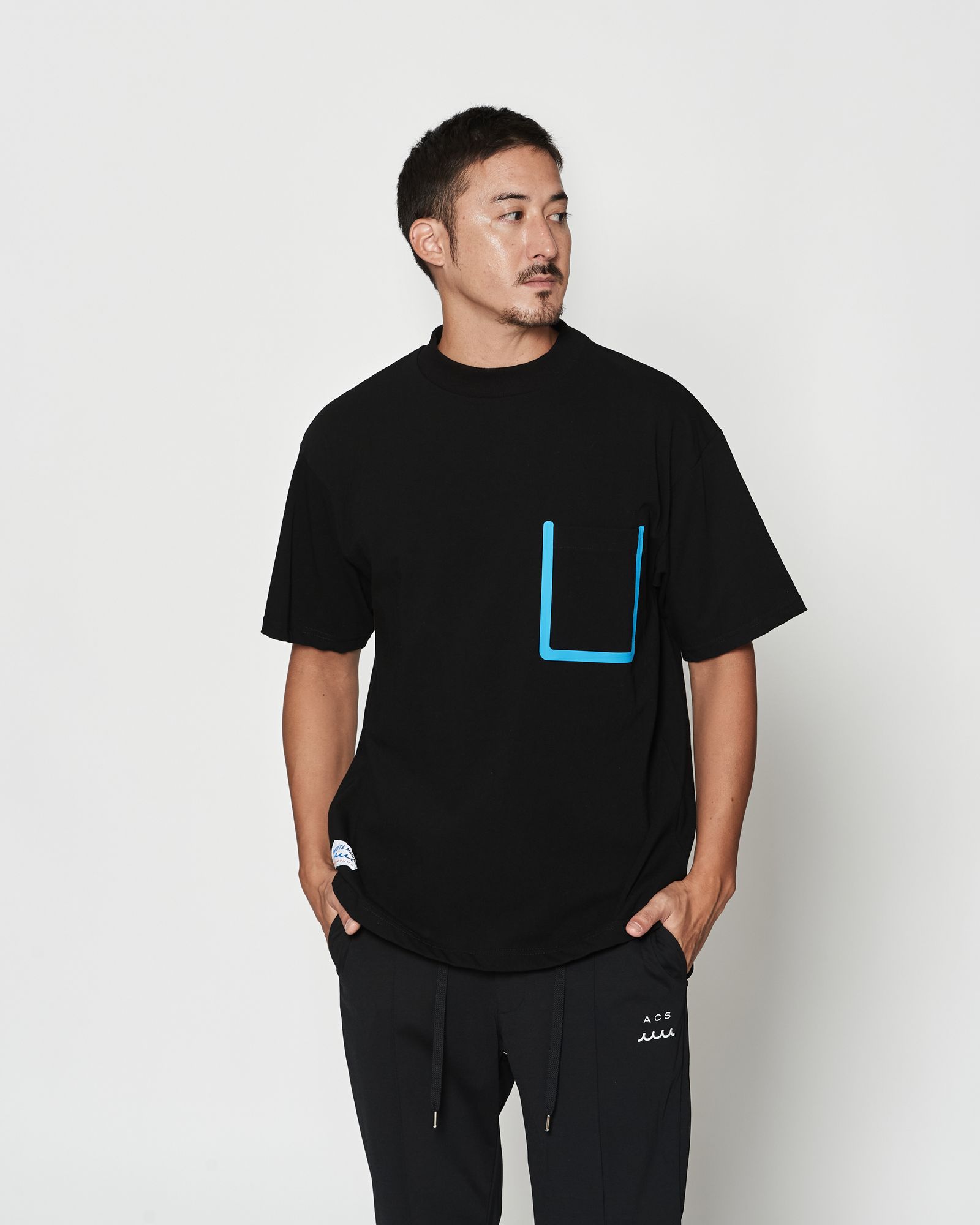 ☆先行予約☆muta MARINE × ACANTHUS  / モックネックポケットTシャツ / Mock Neck Pocket Tee / BLACK 【MA2633】