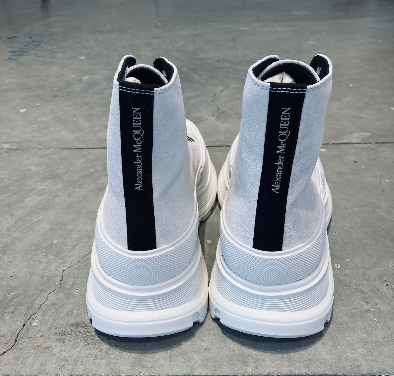 Alexander McQUEEN / レースアップレザーブーツ / ホワイト 【627206WHBGU】