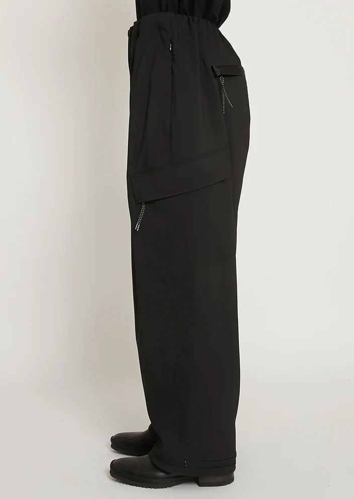 KREVA×GHOST ALMOSTBLACK / WOVEN TWO TUCK NINJA WIDE PANTS / BLACK [KRVGAB-P-1]