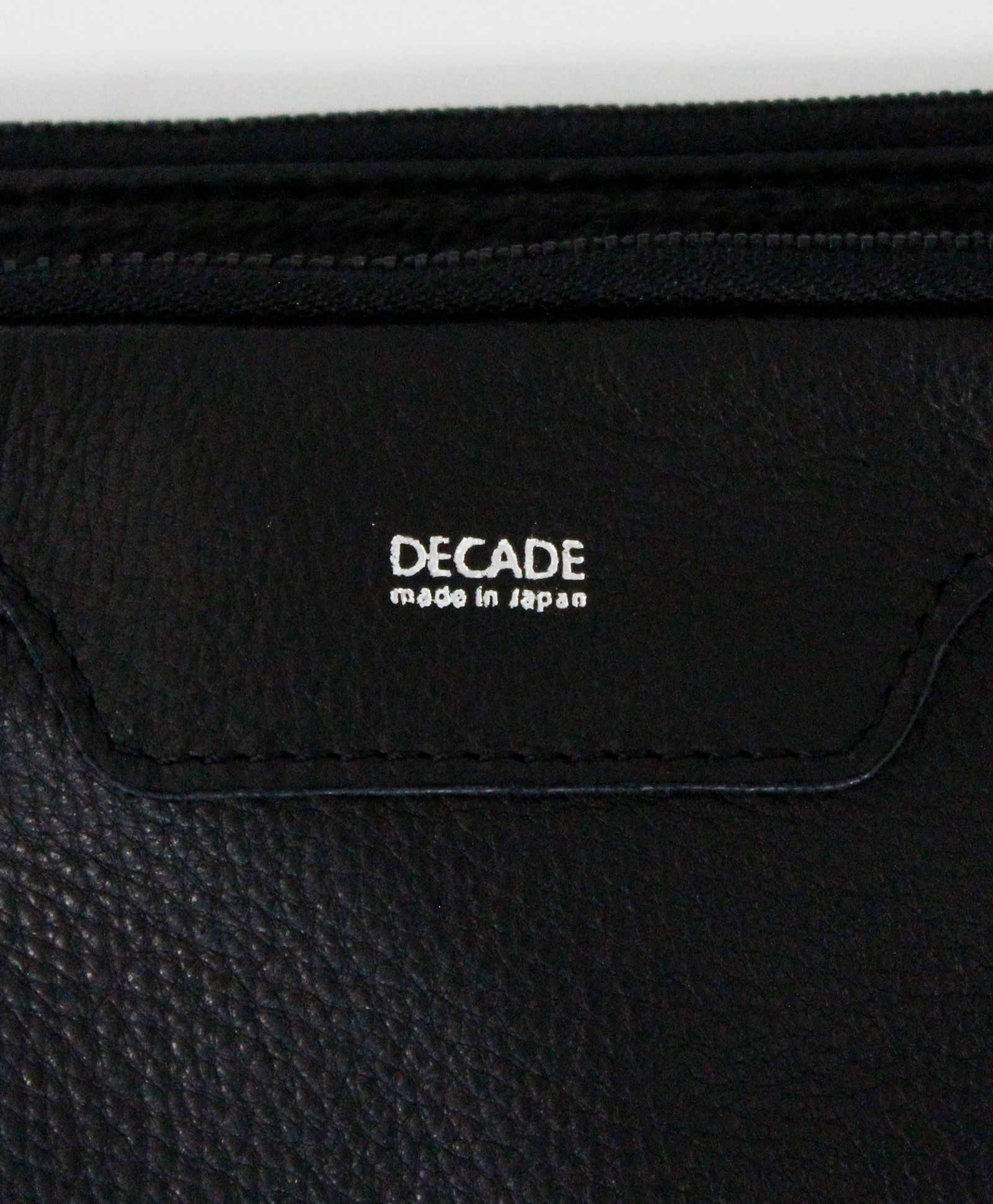 オイルドカウレザー・ボディバッグ / ブラック / Oiled Cow Leather Square Body Bag  / B - Black【DCD-01255】