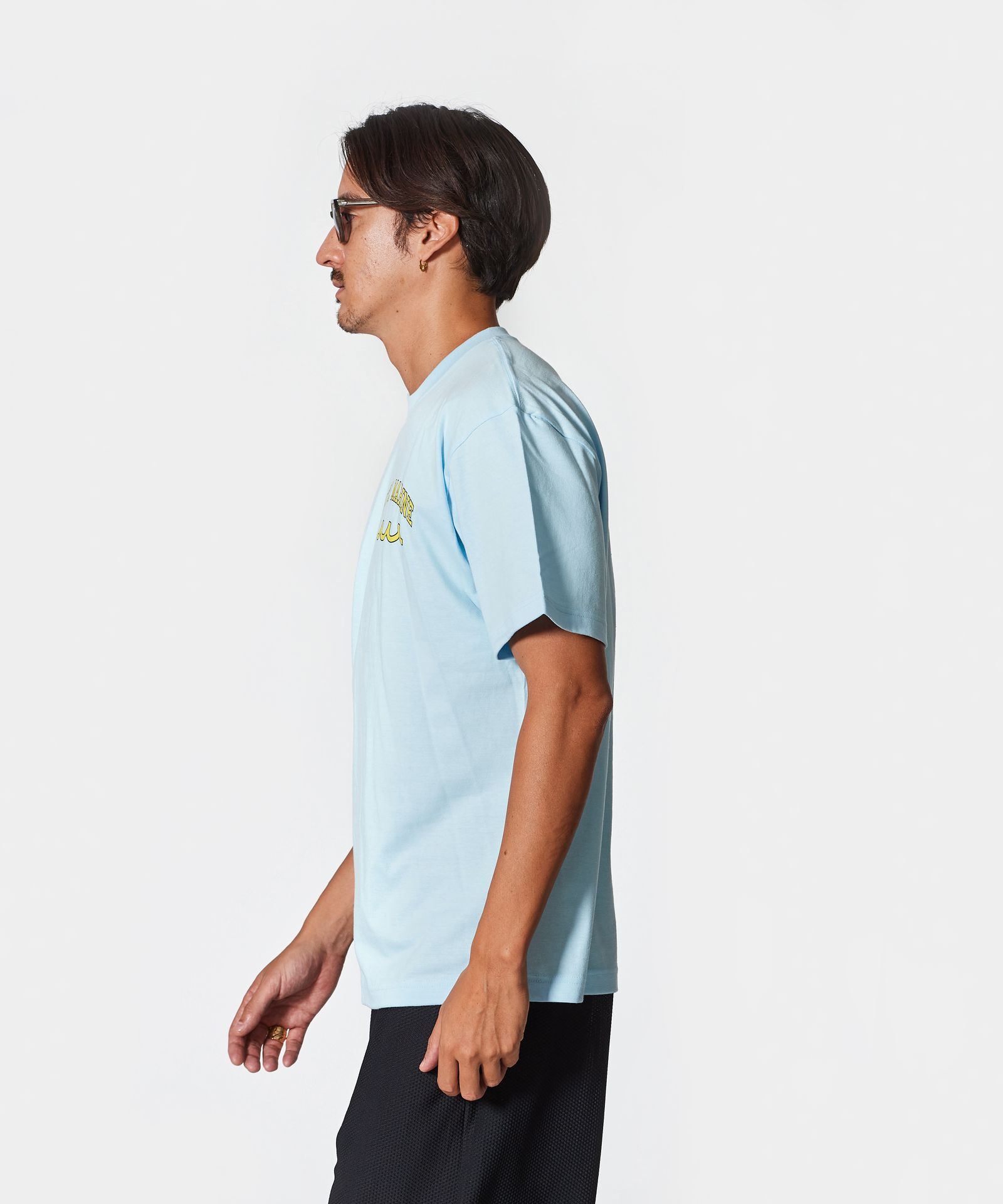 ACANTHUS × muta MARINE / muta College Logo Tee / ロゴTシャツ / SAX 【MA2528】