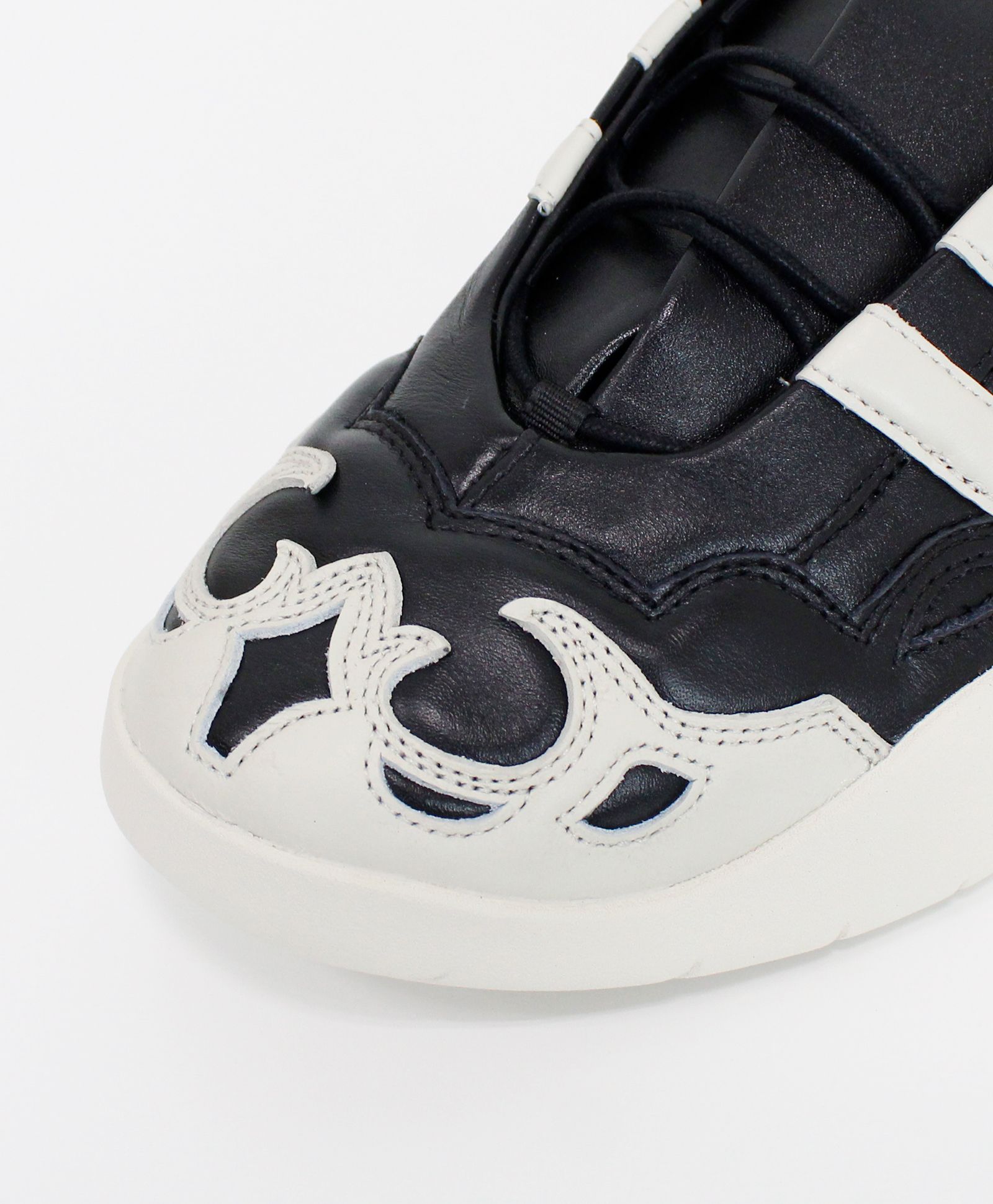 Y-3 - スニーカー / Y-3 REGU 2002 / Black / Alumina / Alumina
