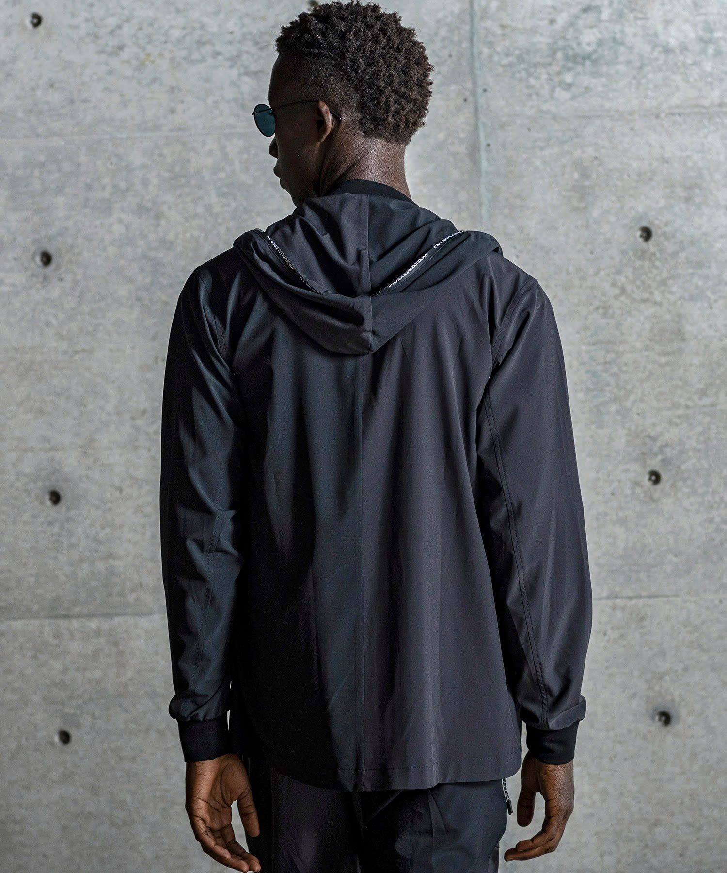 バイカラーランニングパーカー / ブラック【USO-26034】