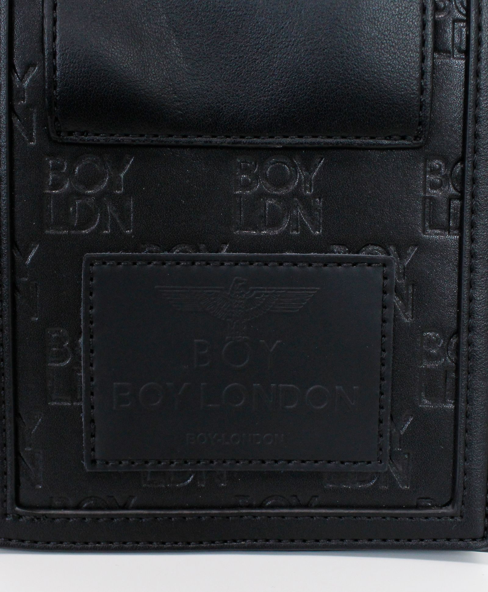 BOY LONDON - ミニショルダーバッグ / EMBOSSING MINI SHOULDER BAG / BLACK | femt