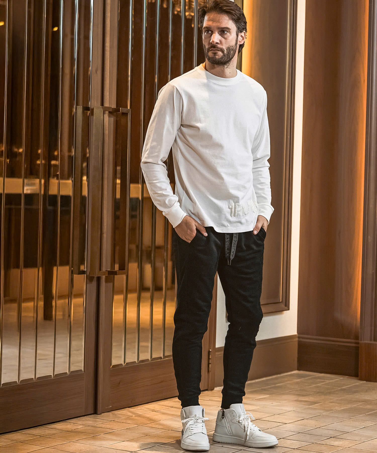 EMBOSSED LOGO JOGGER PANTS / エンボスロゴ ジョガーパンツ / ブラック【USB-26083】