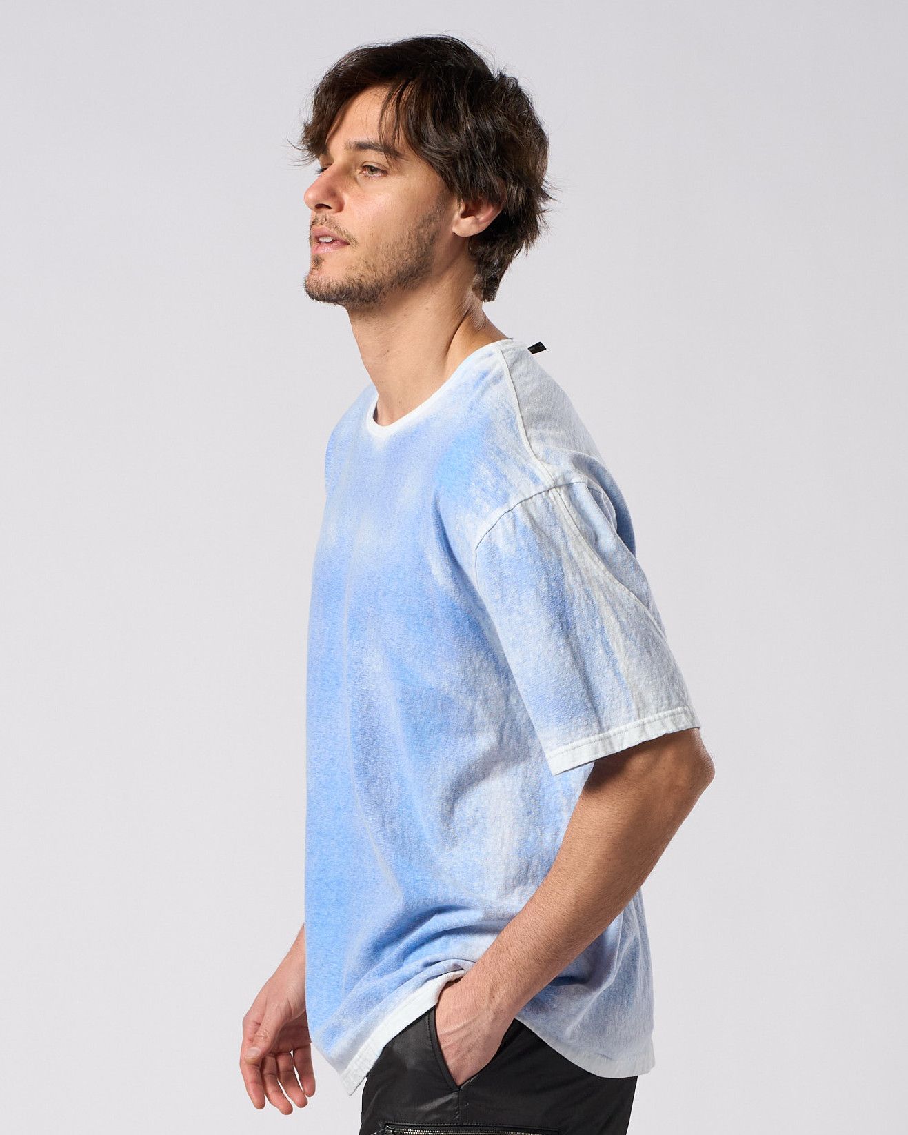 ☆先行予約☆ スプレー加工カットソー /  back-spray dye S/S / FADE BLUE [7135 cj75i]