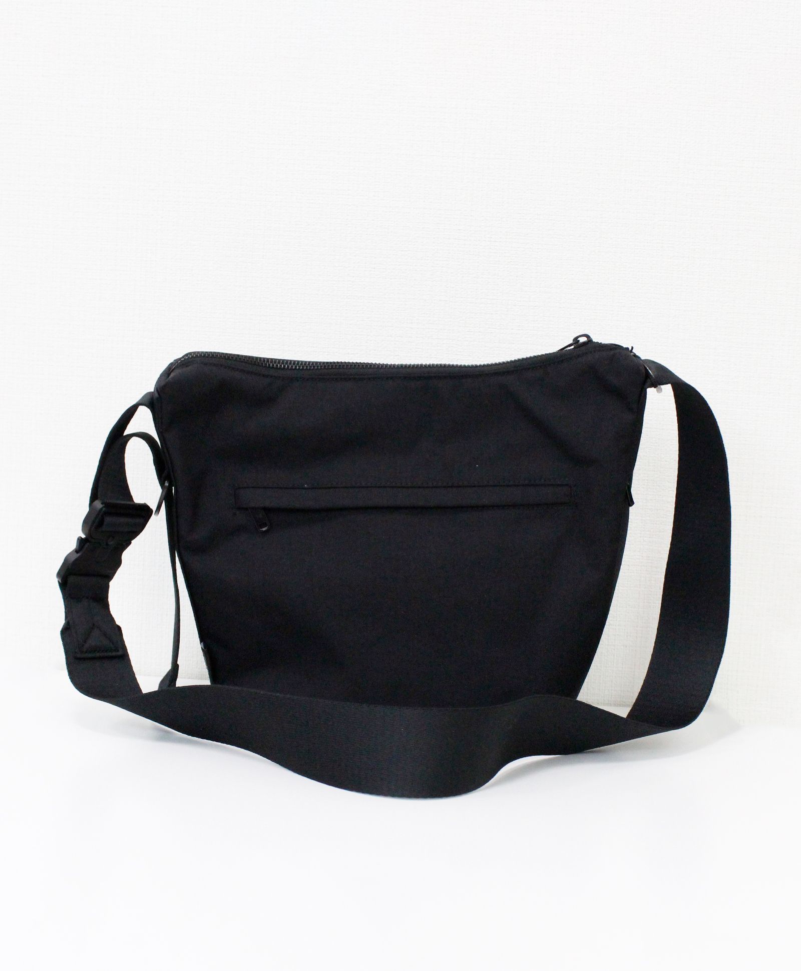 クロスボディバッグ / Y-3 CROSS BODY BAG / BLACK [JW6216-ACCS26]